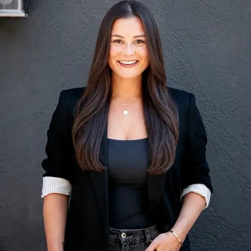 Raleigh Berschback Headshot
