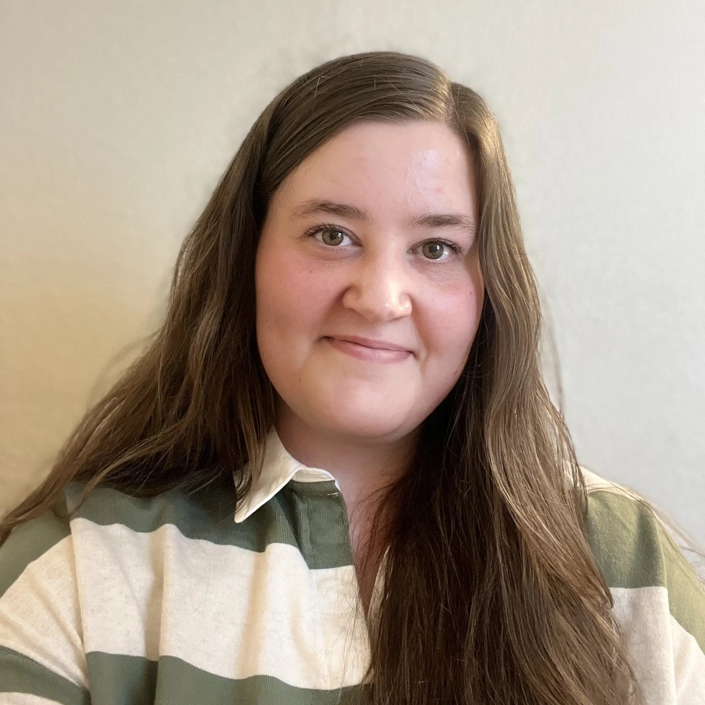 Stephanie Grimes Headshot